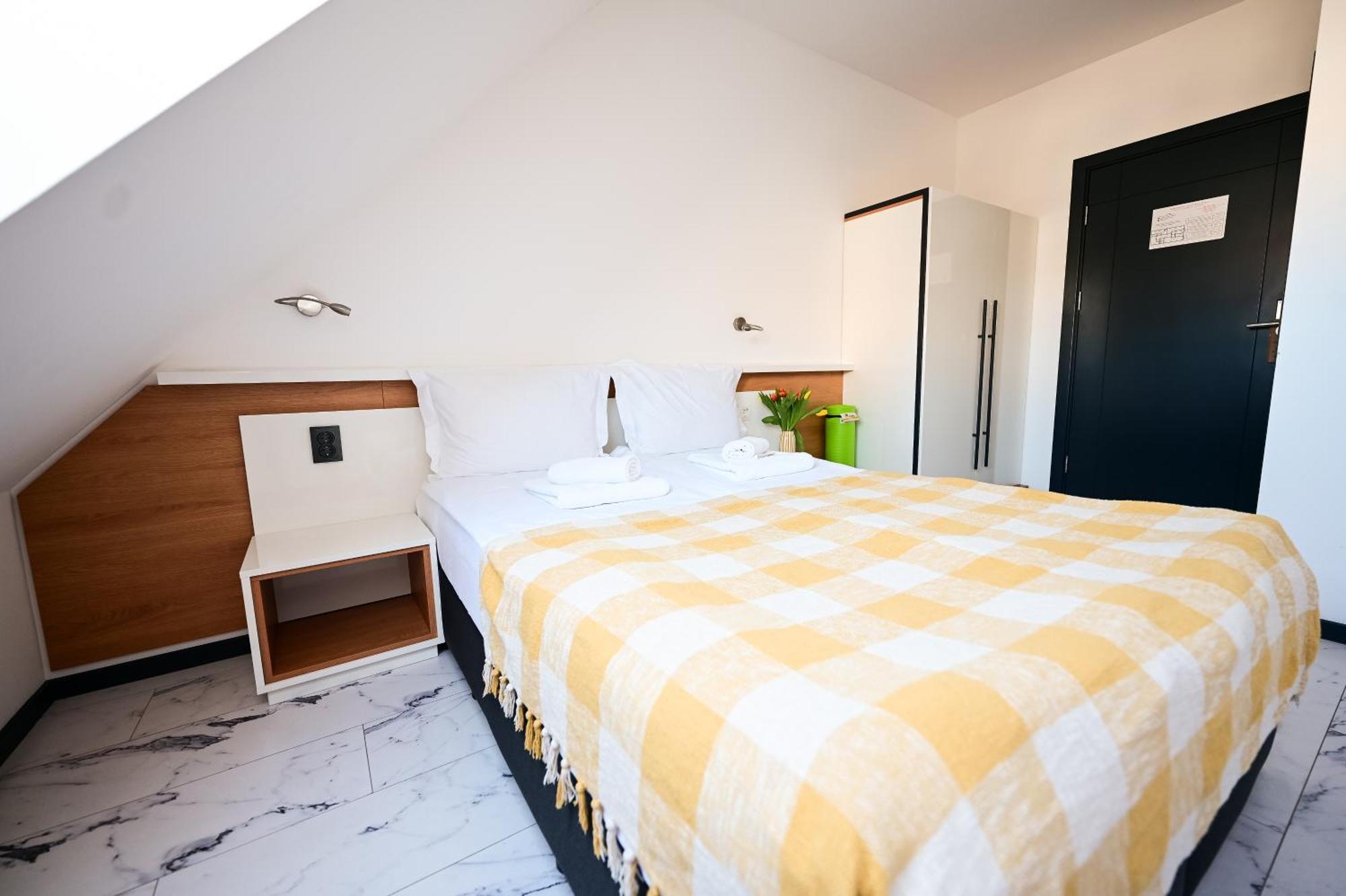 Rubo Hotel Sumen Kültér fotó