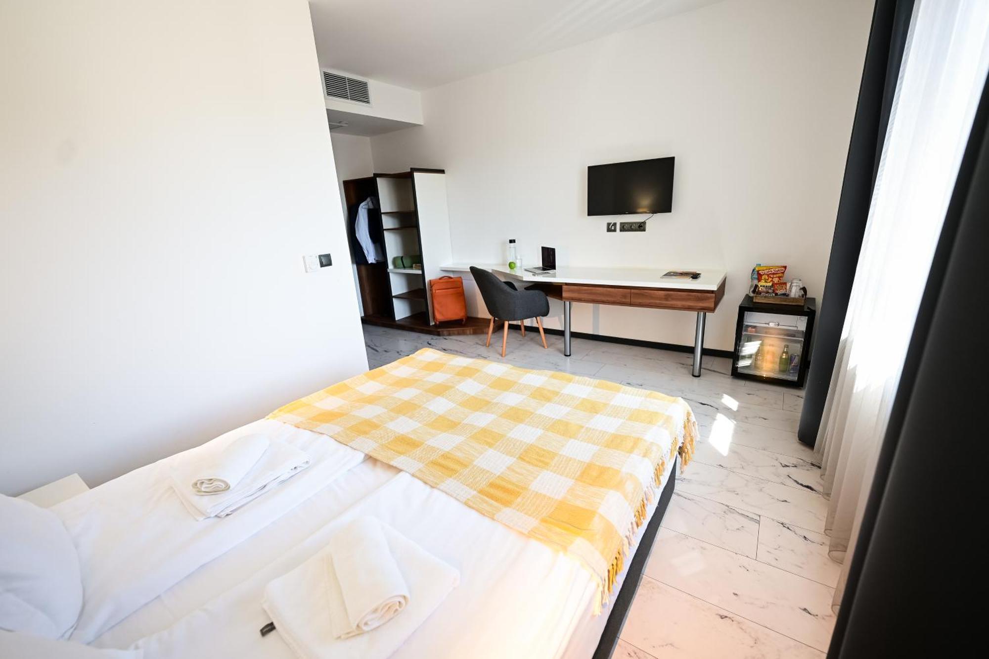 Rubo Hotel Sumen Kültér fotó